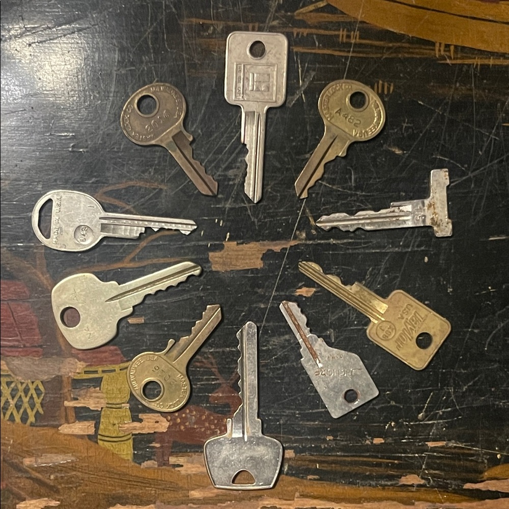 Vintage Key Set